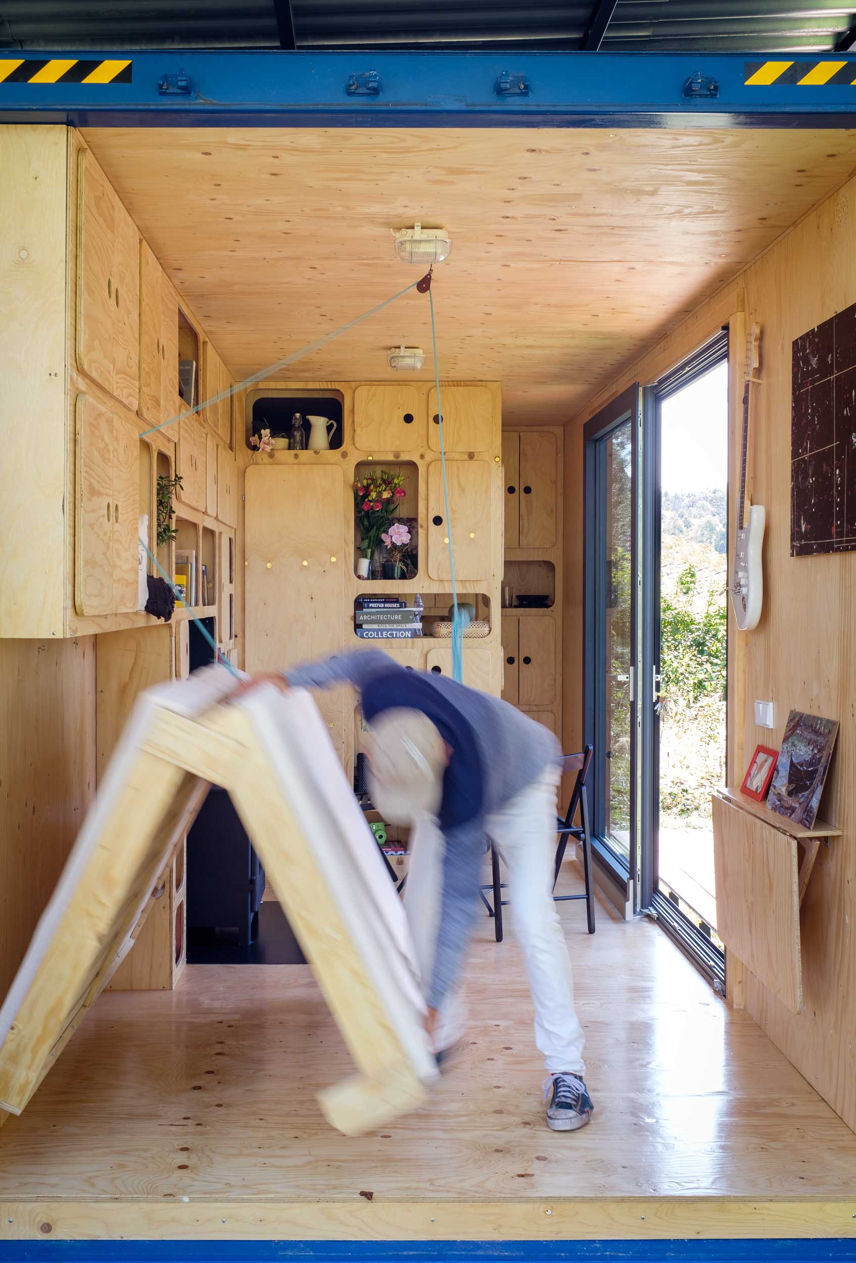 A Guide to Buying Tiny House Furniture